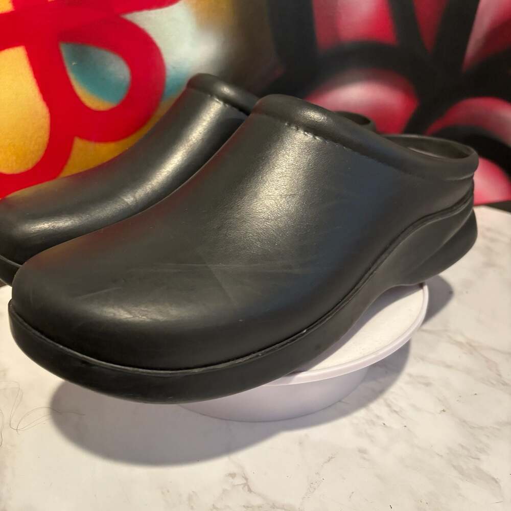 Klogs Dusty Work Slip Resistant Black Clogs Size 9